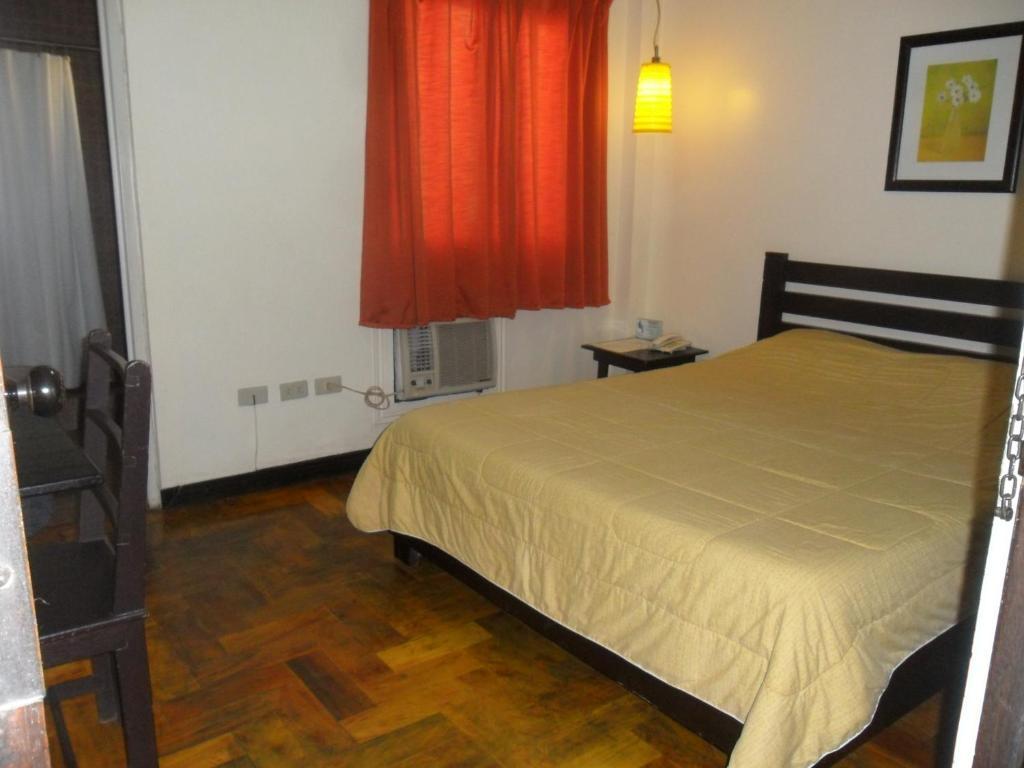 Tagaytay Econo Hotel تاجيتاي الغرفة الصورة